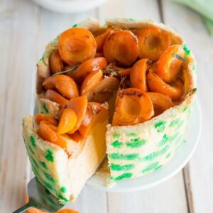 Aprikosen-Rosmarin-Eistorte