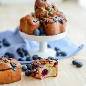Blaubeer Financiers (financiers aux myrtilles)