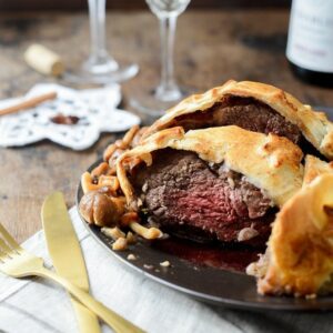 Weihnachtliches Rinderfilet im Blätterteigmantel