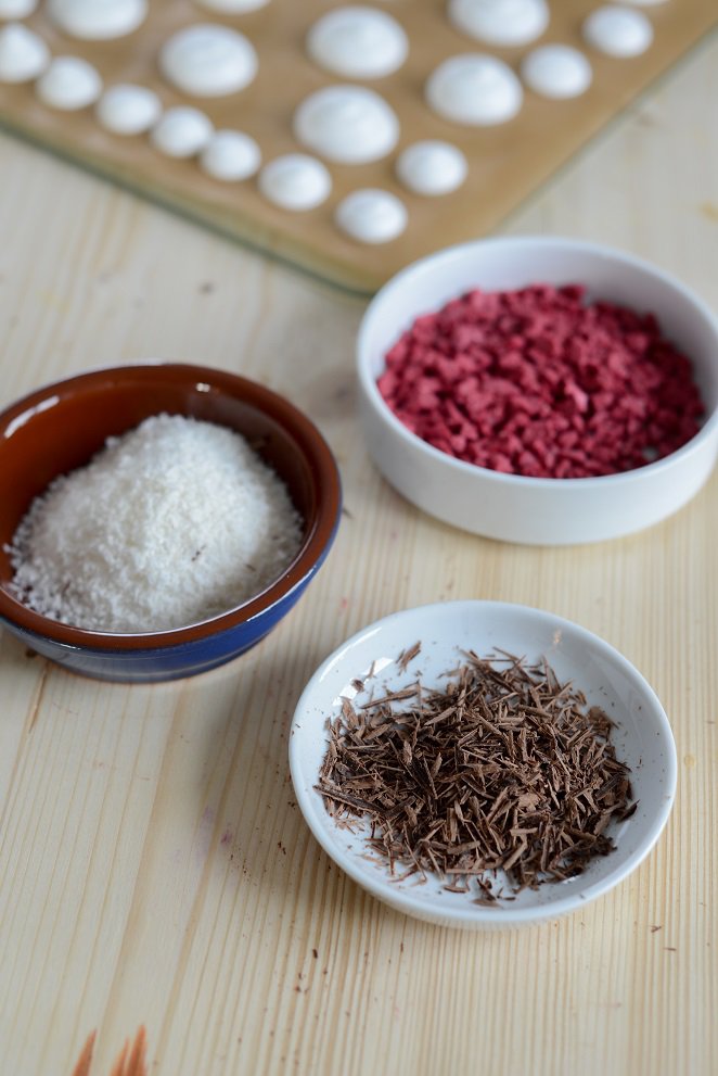  Baiser Bällchen Schritt 1 Toppings Und Zutaten Bereit