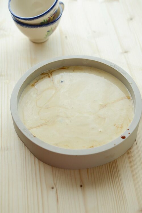 Far Breton mit Buchweizenmehl und eingelegten Pflaumen Rezept Far Breton mit Buchweizenmehl und eingelegten Pflaumen Rezept