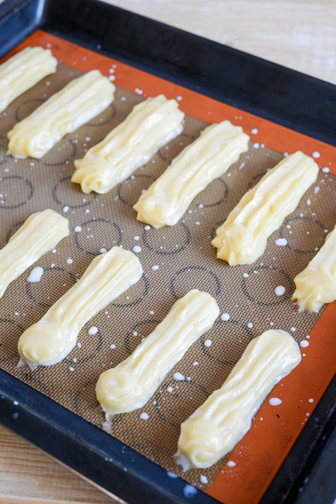  Brandteig Rezept Schritt 5 Eclairs Roh Auf Backblech