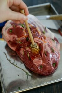 Lammbraten mit Honig und Thymian Lammbraten Mit Honig Und Thymian 2 200x300