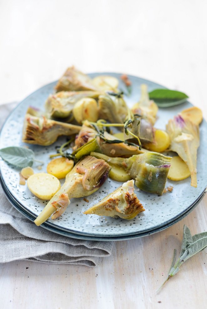 Artischocken mit Pfeffer (Artichauts poivrade) artichocken-Pfanne