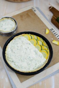 Zucchini-Quiche Zucchini-Quiche Quiche Rezept Schritt 23 Quiche Vor Dem Backen Belegt