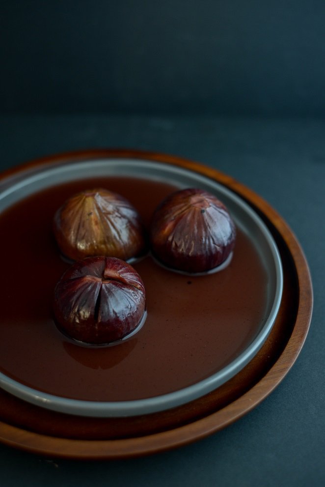 Pochierte Feigen in Rotwein mit Vanille Figue-au-vin-rouge