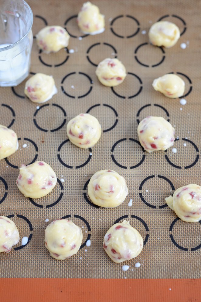 Gougères mit Käse und Speck DSC_7784