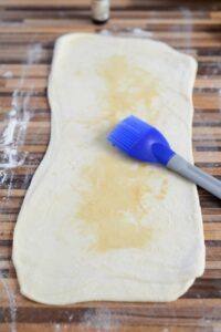 Palmiers aus selbstgemachtem Blitz-Blätterteig mit bretonischem Geschmack Blitz Blätterteig Selber Machen Schritt 27 Teig Bestreichen Mit Butte