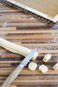 Palmiers aus selbstgemachtem Blitz-Blätterteig mit bretonischem Geschmack Blitz Blätterteig Selber Machen Schritt 30 Blatterteig Rolle Aufschne