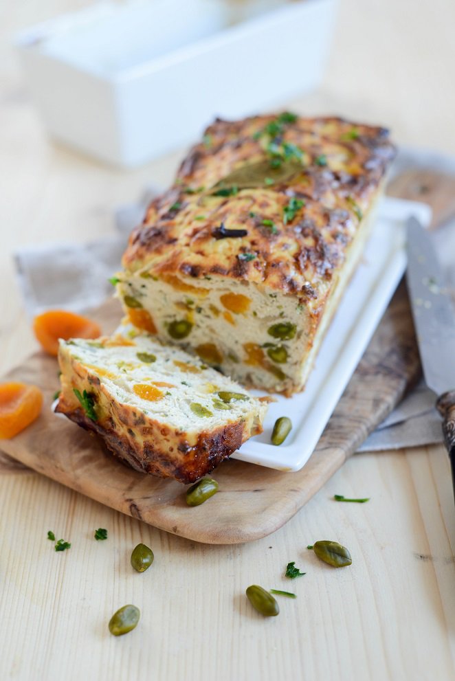 Hähnchen Terrine mit Aprikosen und Pistazien (Terrine de poulet aux ...