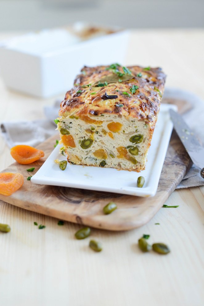 Hähnchen Terrine mit Aprikosen und Pistazien (Terrine de poulet aux abricots et pistaches) haehnchen-pasteten-mit-pistazien