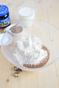 Kastanien-Lebkuchen Lebkuchen Kastanienmehl Schritt 2 Mehl Und Gewürze In Schüssel
