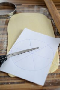 Galette des rois mit selbstgemachtem Blätterteig DSC_8736 1 200x300