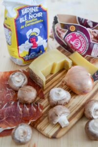 Bretonischer Galettes-Kuchen mit Champignons DSC_9120-1-200x300