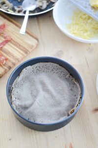 Bretonischer Galettes-Kuchen mit Champignons DSC_9139 1 200x300