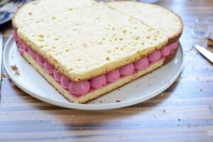 Erdbeer-Holunder-Herztorte zum Muttertag DSC_0608 1 300x200
