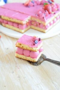 Erdbeer-Holunder-Herztorte zum Muttertag DSC_0687 1 200x300