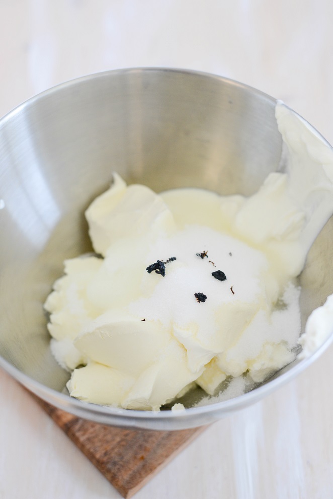 Erdbeer Charlotte mit Löffelbiskuit Rezept