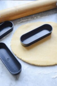 Himbeer-Pistazien-Tartelettes Exoglass Ovale 200x300