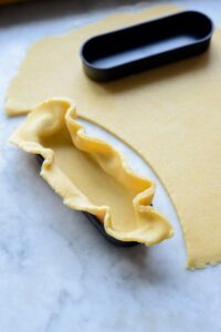 Himbeer-Pistazien-Tartelettes Ovalen Tartelette Boden 200x300