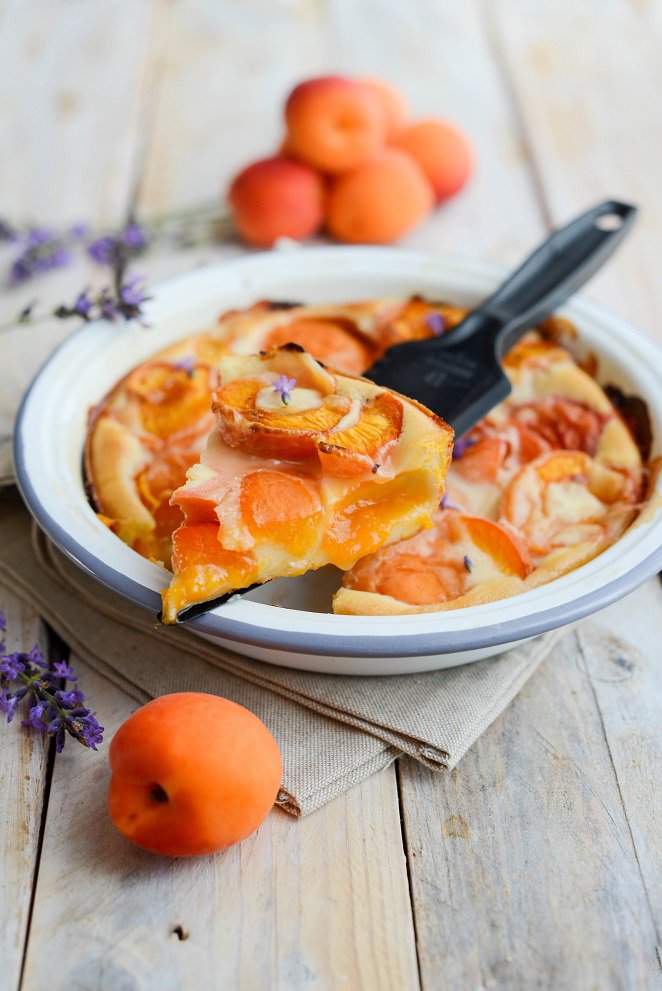 Clafoutis mit Lavendel und Aprikosen Aprikosen-kuchen-mit-lavendel