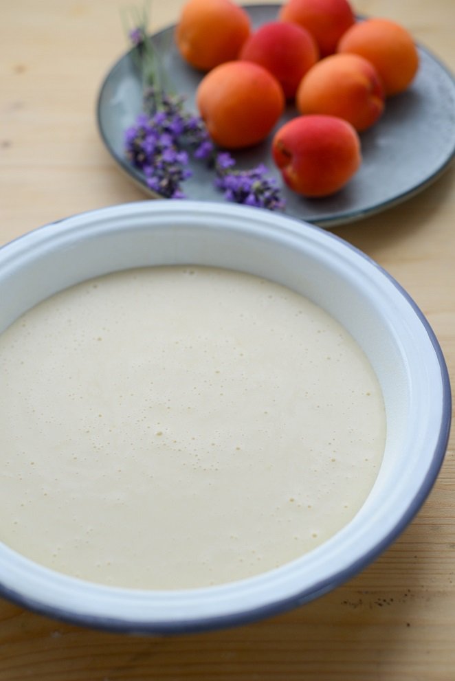 Clafoutis mit Lavendel und Aprikosen Rezept