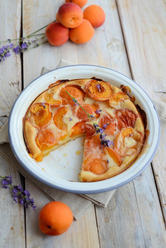 Clafoutis mit Lavendel und Aprikosen Rezept
