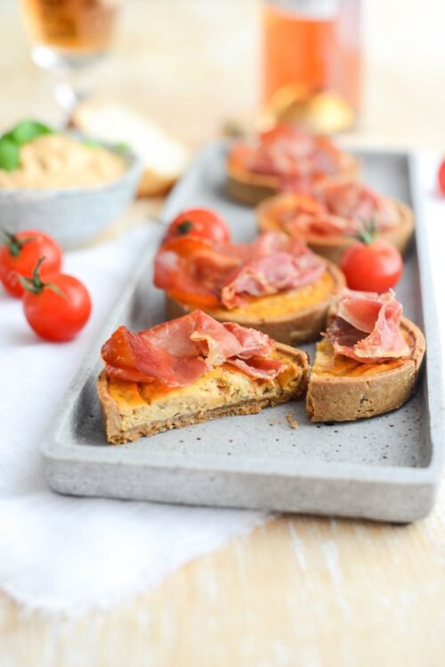 Sommerliche Mini-Quiches mit Ratatouille Rezept