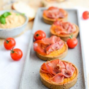 Sommerliche Mini-Quiches mit Ratatouille
