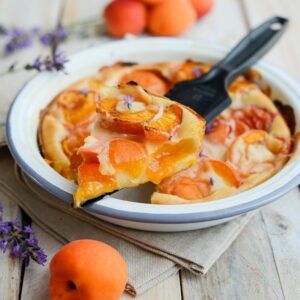 Clafoutis mit Lavendel und Aprikosen