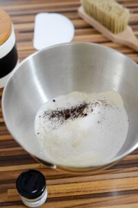Croissants-Kuchen Croissant Kuchen Rezept Schritt 2 Zutaten In Metallschüssel Mischen