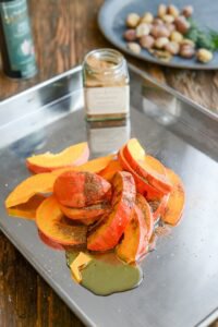 Gerösteter Kürbis mit Kastanien und Ziegenkäse DSC_4379 200x300