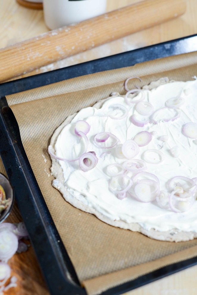 Flammkuchen mit Feigen, Birnen und Maronen Rezept