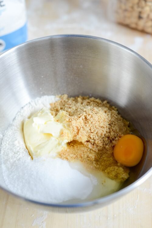 Haselnuss-Spritzgebäck mit Schokolade Rezept Haselnuss-Spritzgebäck mit Schokolade Rezept