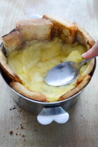 Charlotte mit Äpfeln (Charlotte aux Pommes) Charlotte mit Äpfeln (Charlotte aux Pommes) Apfelkuchen Französisch Schritt 24 Charlotte Aux Pommes Befüllen