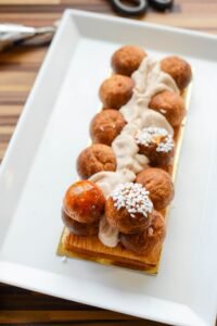  Saint Honore Buche De Nöl Torte 2