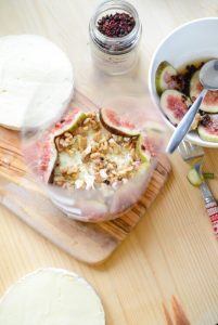 Camembert Torte mit Feigen Käse Torte Zubereiten Mit Walnuss 2 201x300