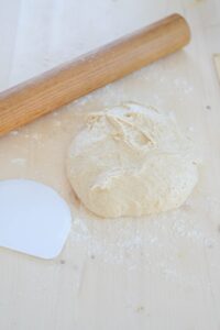 Rosinenschnecken (Pains aux raisins) Pains Aux Raisins Schritt 12 Hefeteig Auf Arbeitsfläche