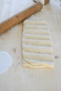 Rosinenschnecken (Pains aux raisins) Pains Aux Raisins Schritt 34 Teigrolle Eingeschnitten Aufgerollt