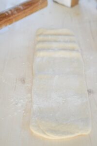 Rosinenschnecken (Pains aux raisins) Pains Aux Raisins Schritt 37 Teigrolle Mit Einschnitten
