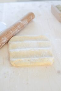 Rosinenschnecken (Pains aux raisins) Pains Aux Raisins Schritt 61 Butterteig Gefaltet Und Gerillt