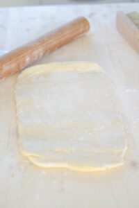 Rosinenschnecken (Pains aux raisins) Rosinenschnecken (Pains aux raisins) Pains Aux Raisins Schritt 63 Blatterteig Ausgerollt Rechteckig