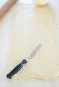 Rosinenschnecken (Pains aux raisins) Pains Aux Raisins Schritt 68 Butter Auf Teig Streichen