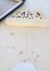 Rosinenschnecken (Pains aux raisins) Rosinenschnecken (Pains aux raisins) Pains Aux Raisins Schritt 73 Teig Mit Mohn Ausgerollt