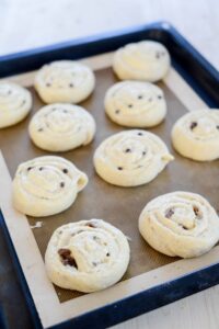 Rosinenschnecken (Pains aux raisins) Pains Aux Raisins Schritt 77 Rosinenschnecken Vor Dem Backen