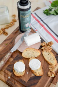 Zucchini Salat mit Ziegenkäse Salade Chevre Chaud Schritt 8 Ziegenkäse Auf Crostini Anrichten 200x300