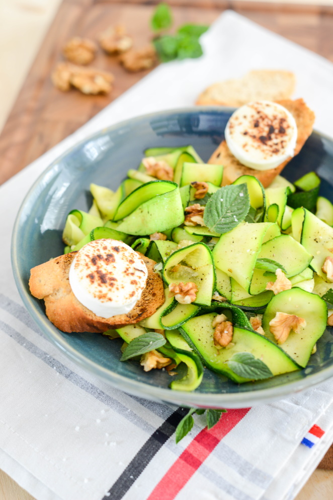 Zucchini Salat mit Ziegenkäse zucchini-salat-mit-ziegenkaese