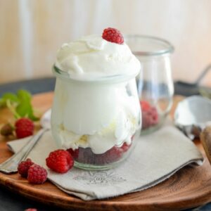 Joghurteis ganz einfach mit der Eismaschine