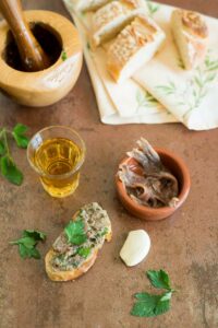 Fingerfood - schnelle & einfache Ideen für ein Buffet Anchoiade 200x300