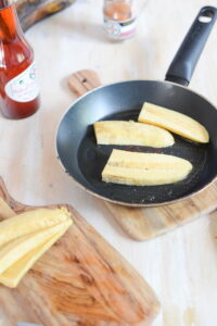 Hähnchen Colombo mit Kochbananen und Süßkartoffeln - Colombo de poulet Kochbanane Rezept 200x300